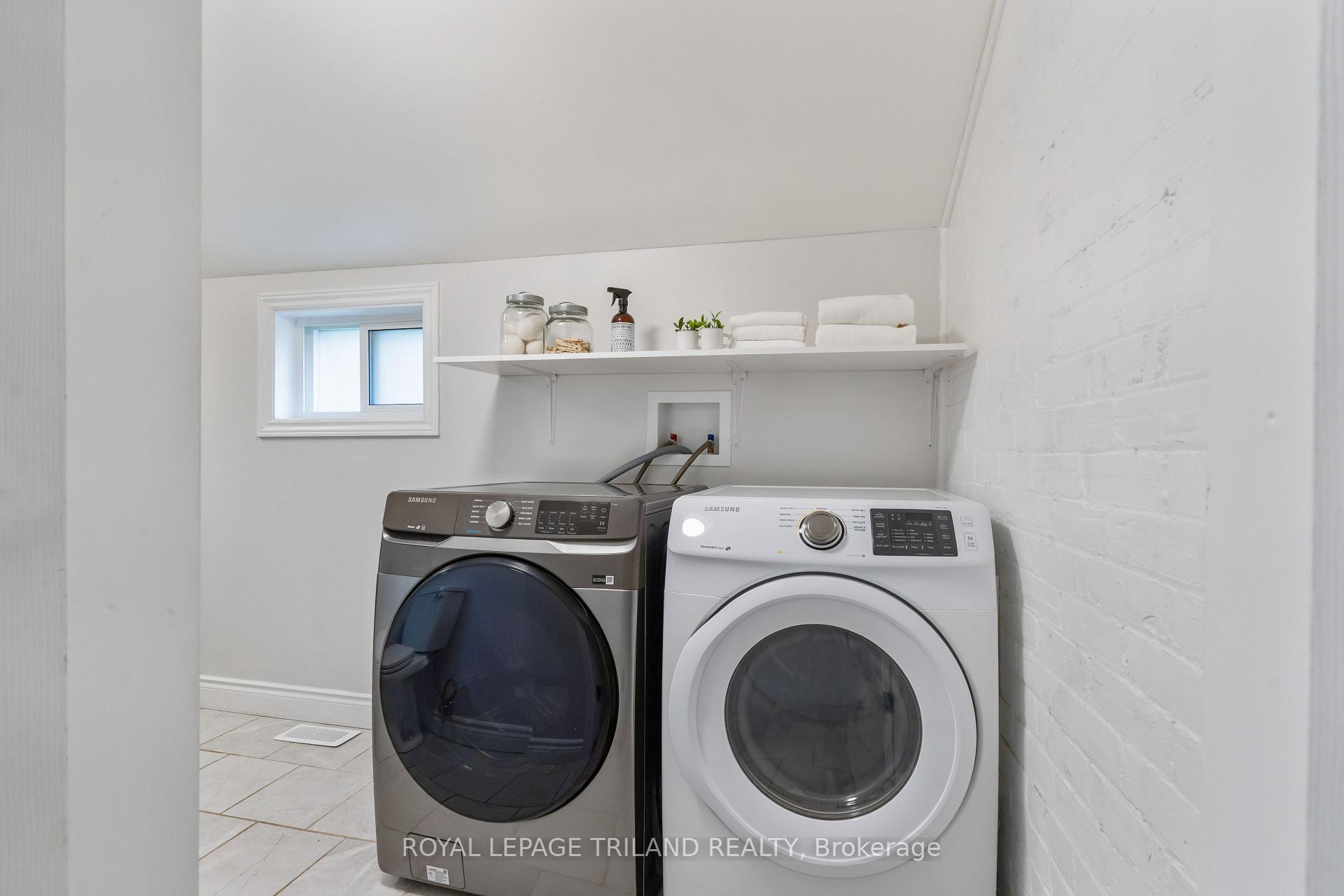Photo 24 of 191 Catherine Street, North Middlesex, Parkhill — HOMEH