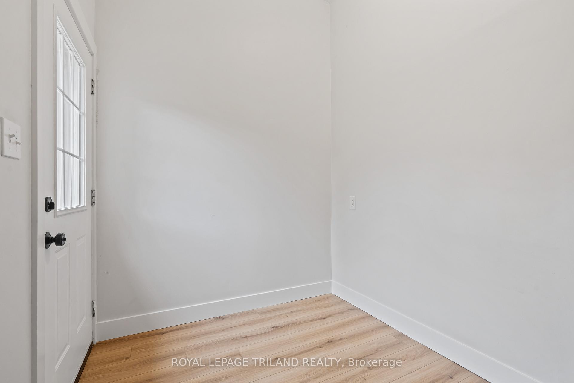 Photo 27 of 191 Catherine Street, North Middlesex, Parkhill — HOMEH