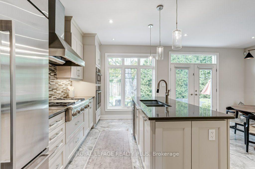 Photo 7 of 3 Niska Drive, Hamilton, Waterdown — HOMEH
