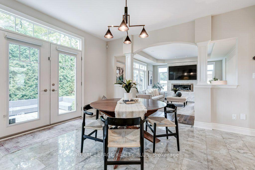 Photo 11 of 3 Niska Drive, Hamilton, Waterdown — HOMEH