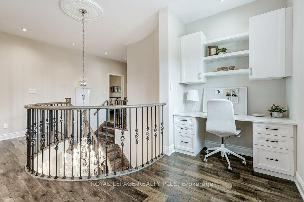 Photo 19 of 3 Niska Drive, Hamilton, Waterdown — HOMEH