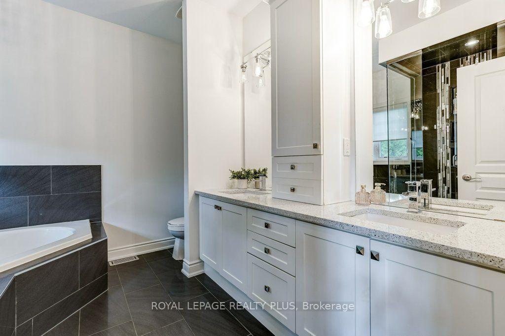 Photo 27 of 3 Niska Drive, Hamilton, Waterdown — HOMEH