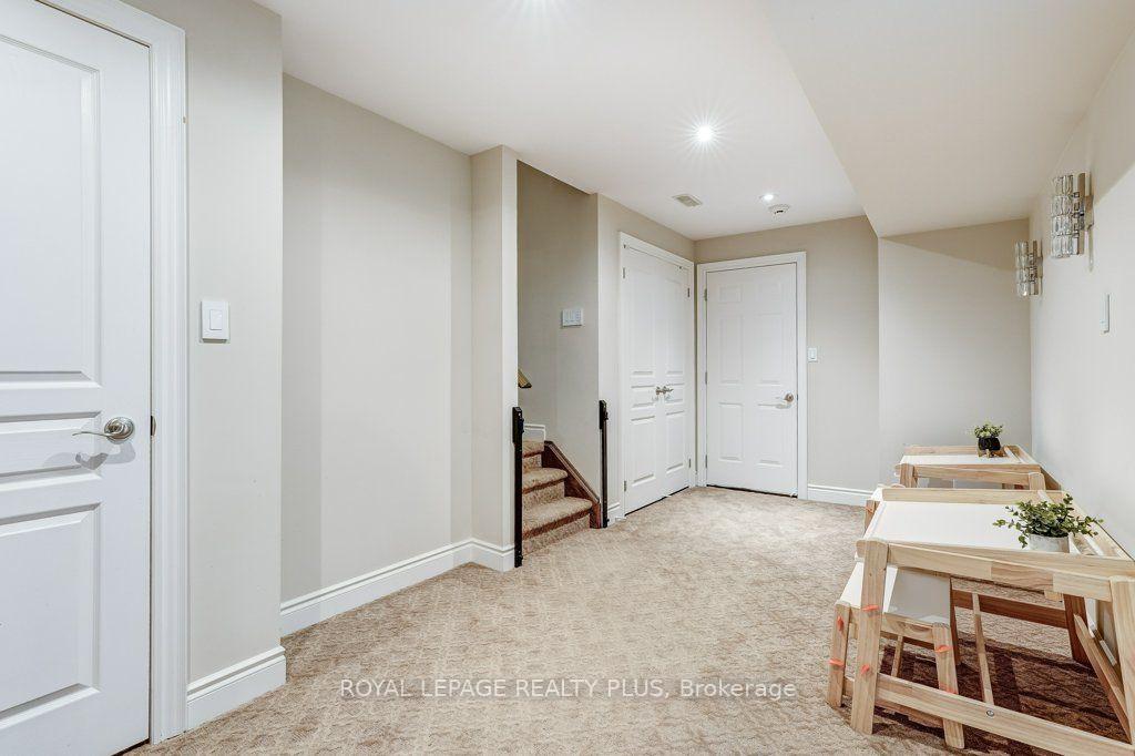 Photo 40 of 3 Niska Drive, Hamilton, Waterdown — HOMEH