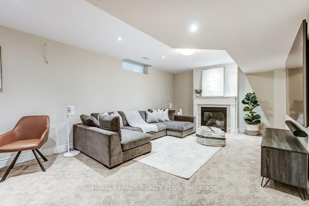 Photo 43 of 3 Niska Drive, Hamilton, Waterdown — HOMEH