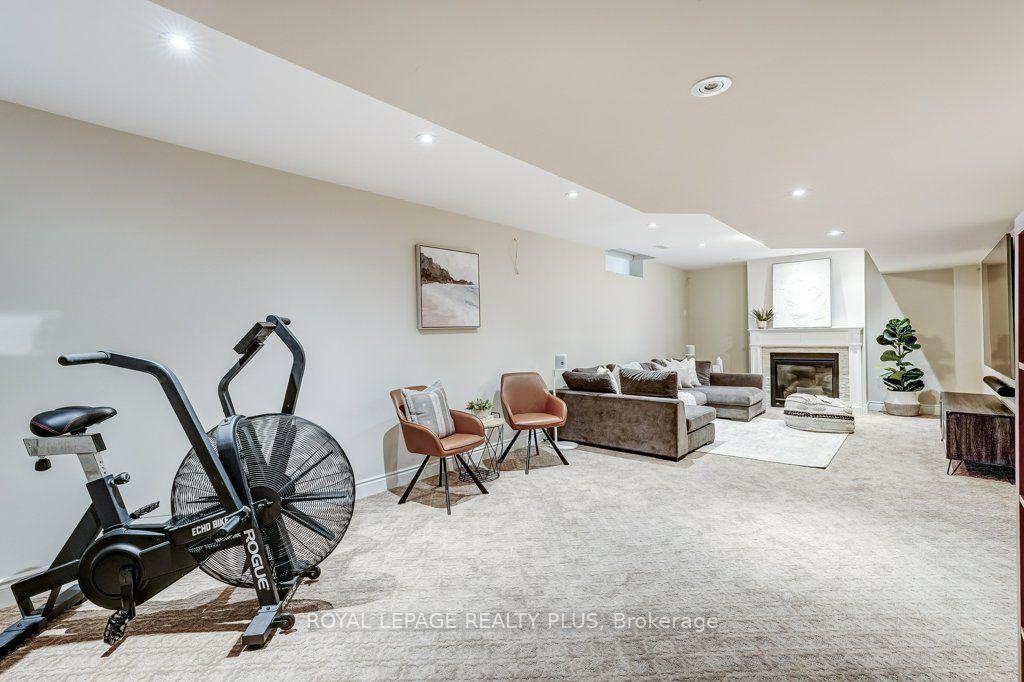 Photo 46 of 3 Niska Drive, Hamilton, Waterdown — HOMEH