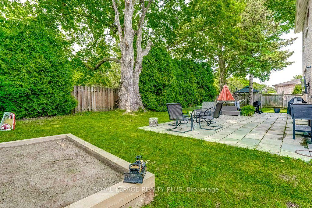 Photo 47 of 3 Niska Drive, Hamilton, Waterdown — HOMEH