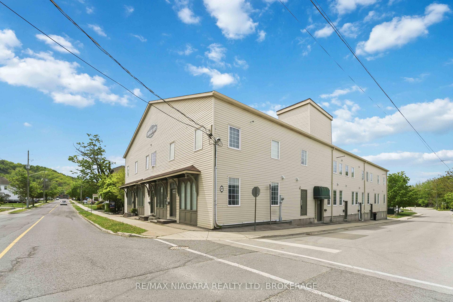 Photo 2 of Unit 2, 49 Ontario Street, Grimsby, Grimsby East — HOMEH