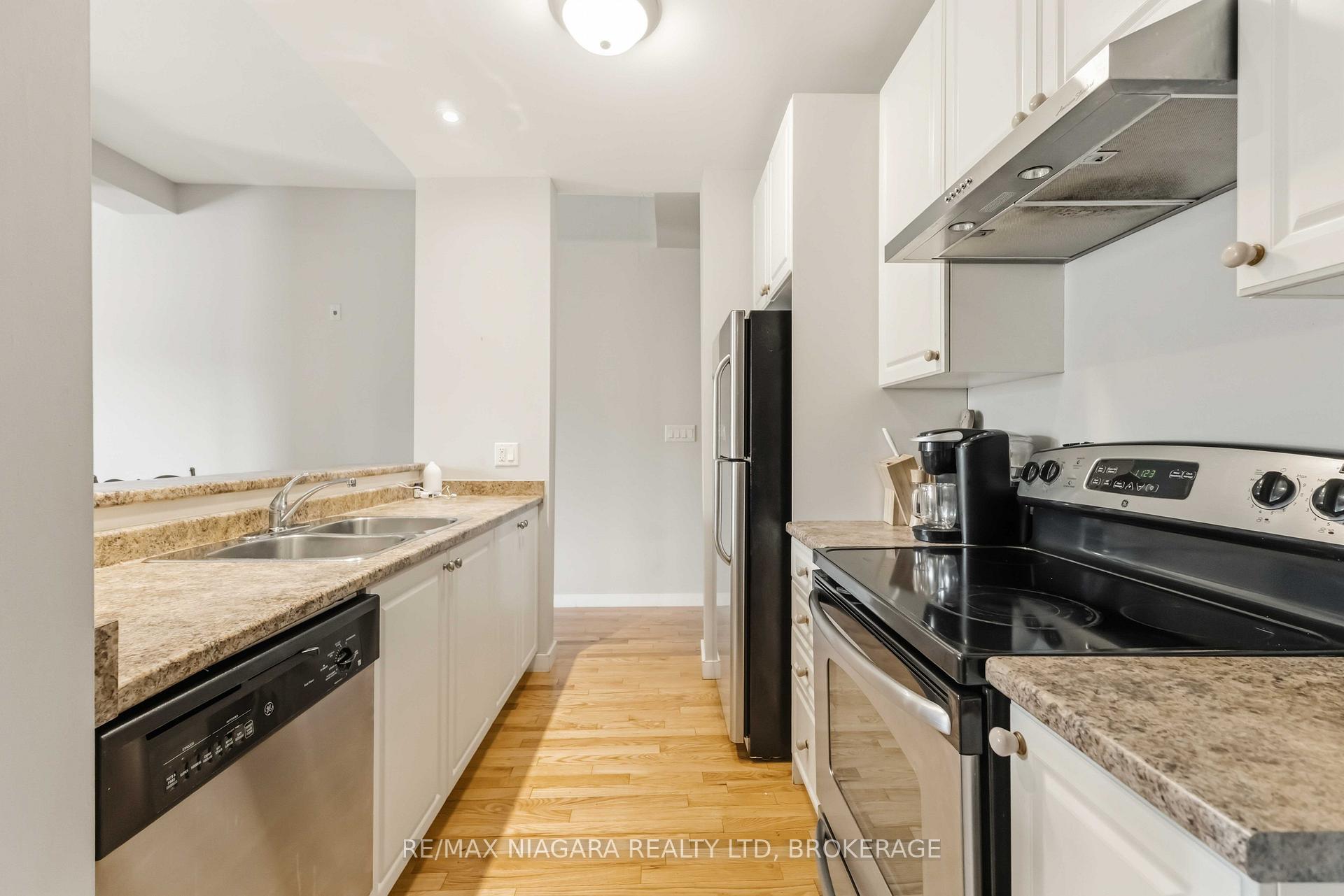Photo 9 of Unit 2, 49 Ontario Street, Grimsby, Grimsby East — HOMEH
