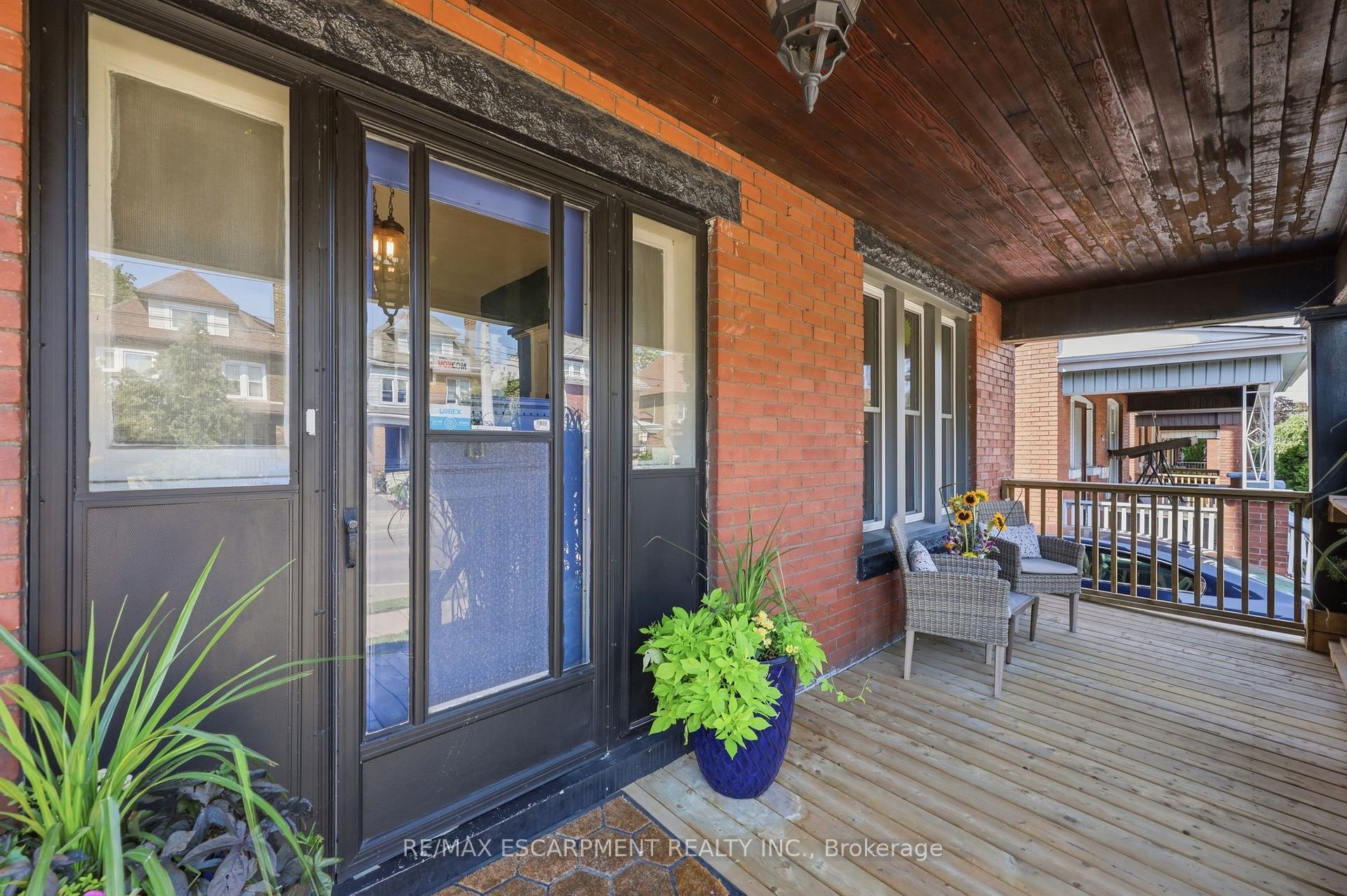 Photo 3 of 70 Gage Avenue S, Hamilton, Gibson — HOMEH