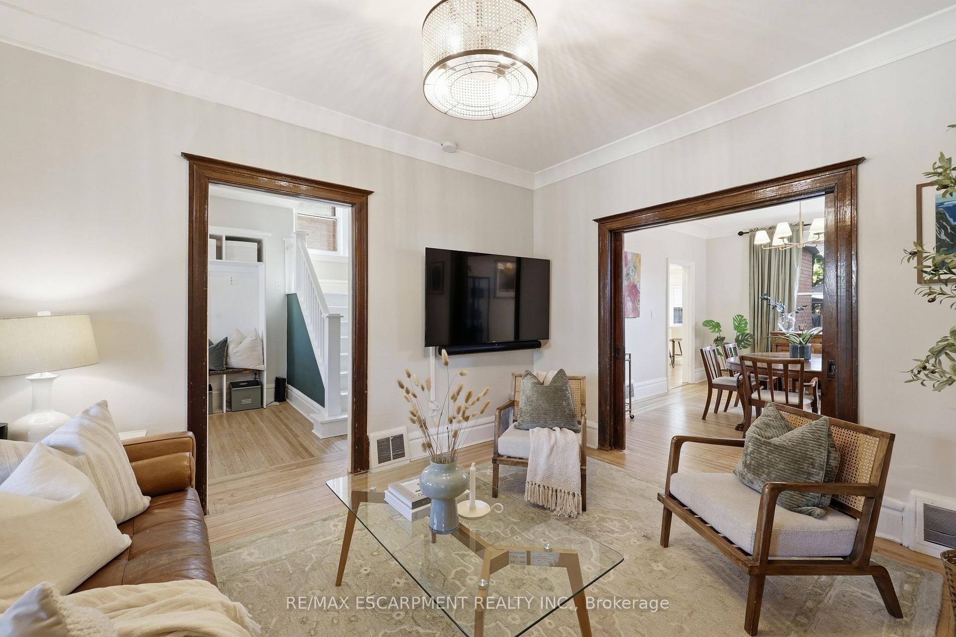Photo 10 of 70 Gage Avenue S, Hamilton, Gibson — HOMEH