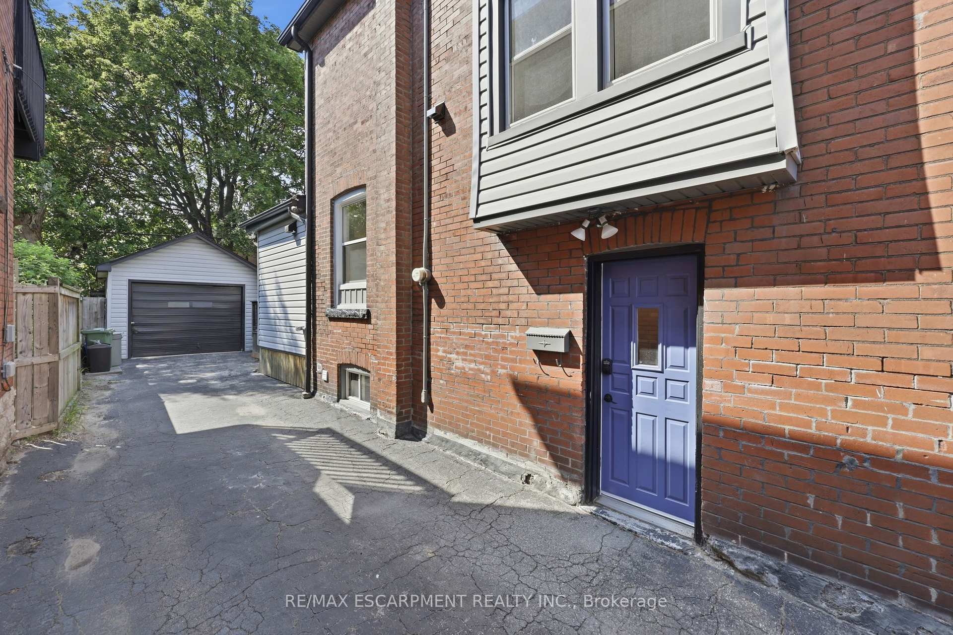 Photo 38 of 70 Gage Avenue S, Hamilton, Gibson — HOMEH