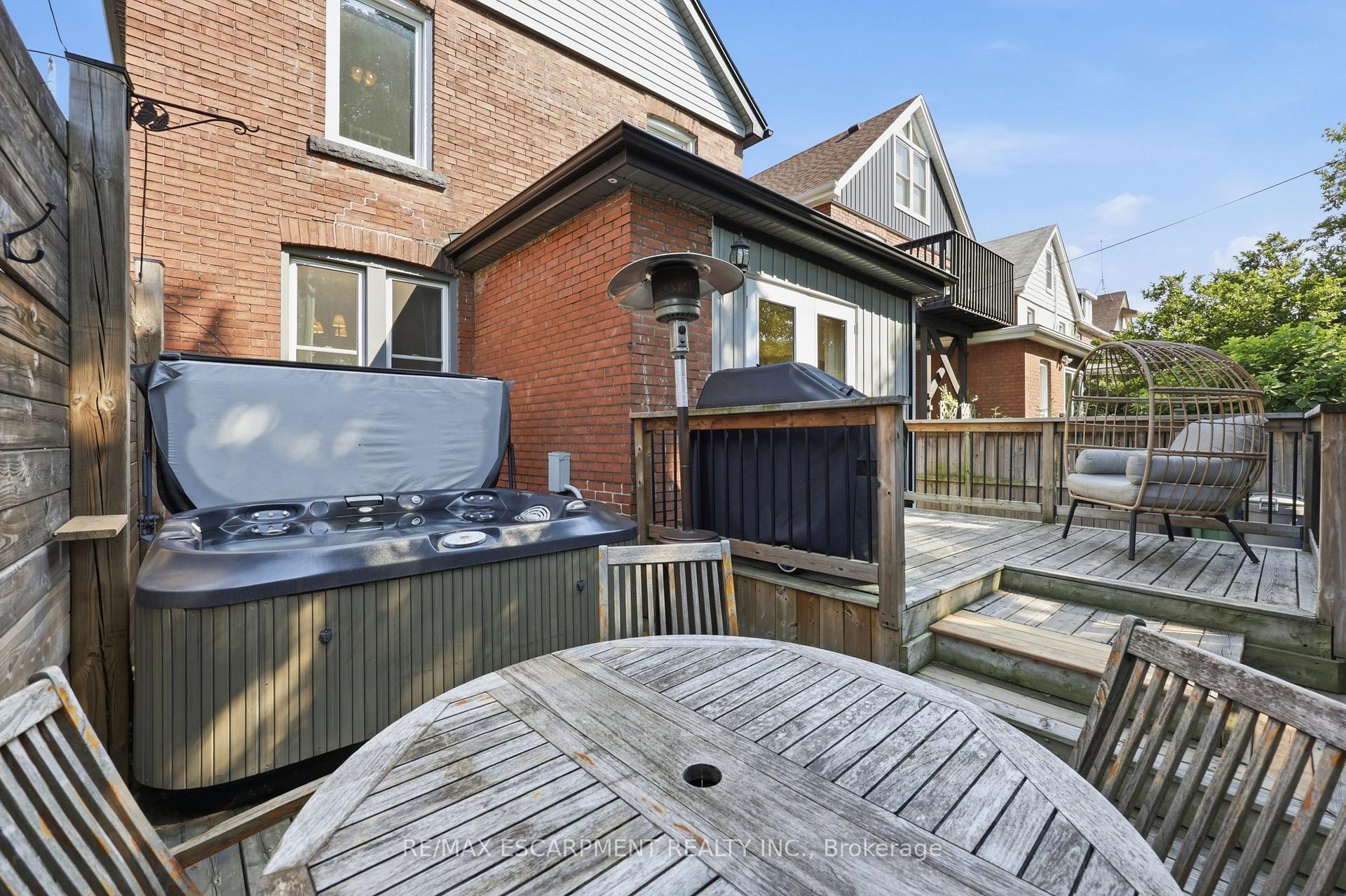 Photo 44 of 70 Gage Avenue S, Hamilton, Gibson — HOMEH