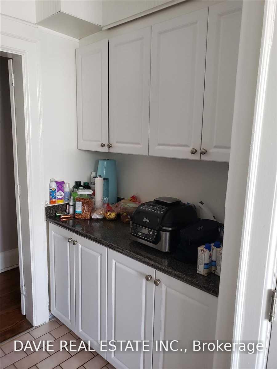 Photo 3 of Unit Apt. 3, 38 Montclair Avenue, Toronto, Casa Loma — HOMEH
