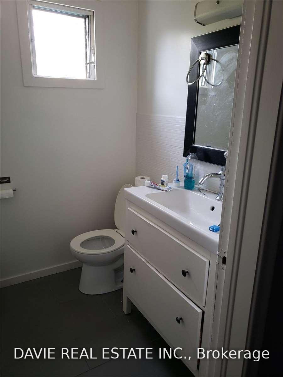 Photo 4 of Unit Apt. 3, 38 Montclair Avenue, Toronto, Casa Loma — HOMEH
