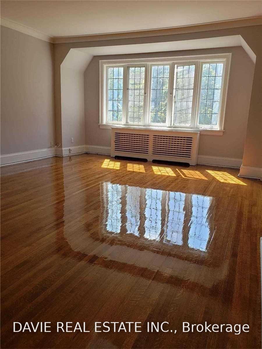 Photo 5 of Unit Apt. 3, 38 Montclair Avenue, Toronto, Casa Loma — HOMEH