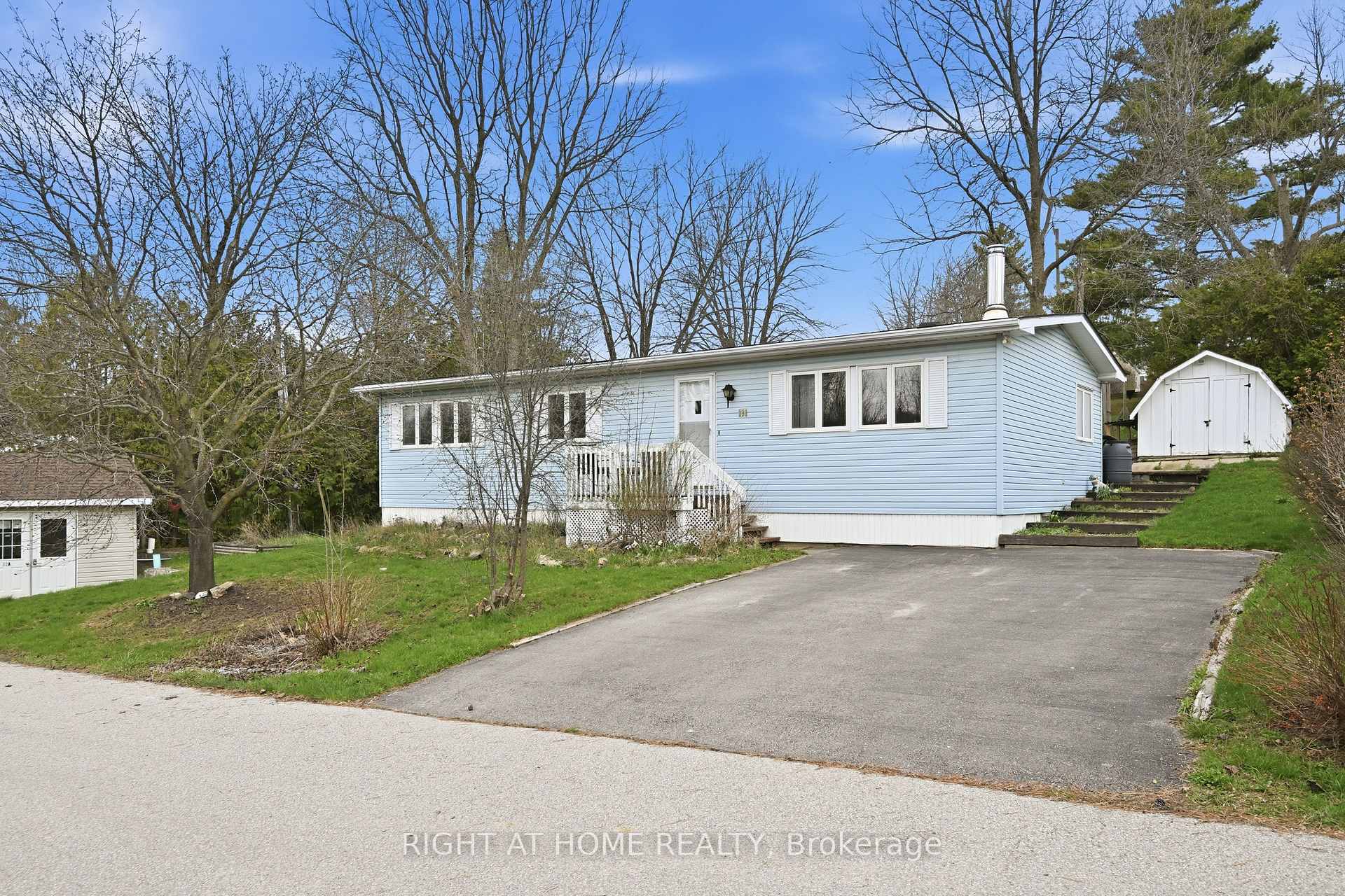 Photo 1 of Unit 131, 1294 8th Concession Road W, Hamilton, Rural Flamborough — HOMEH