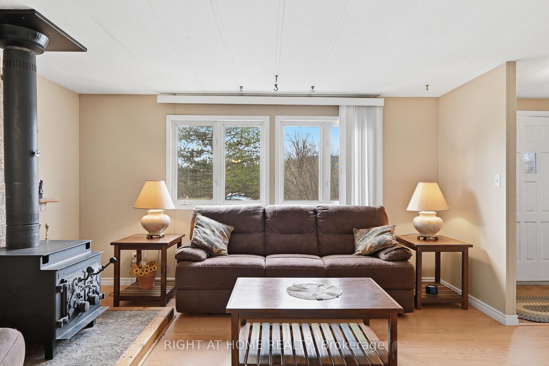 Photo 3 of Unit 131, 1294 8th Concession Road W, Hamilton, Rural Flamborough — HOMEH