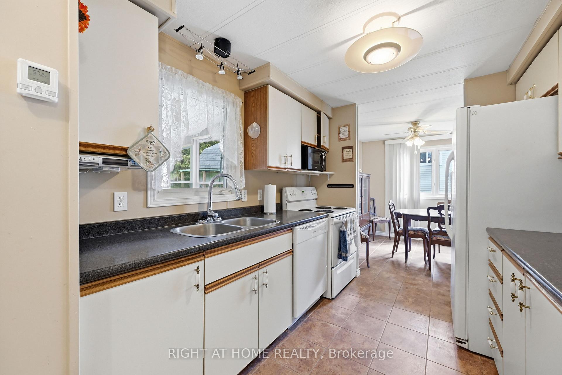 Photo 9 of Unit 131, 1294 8th Concession Road W, Hamilton, Rural Flamborough — HOMEH