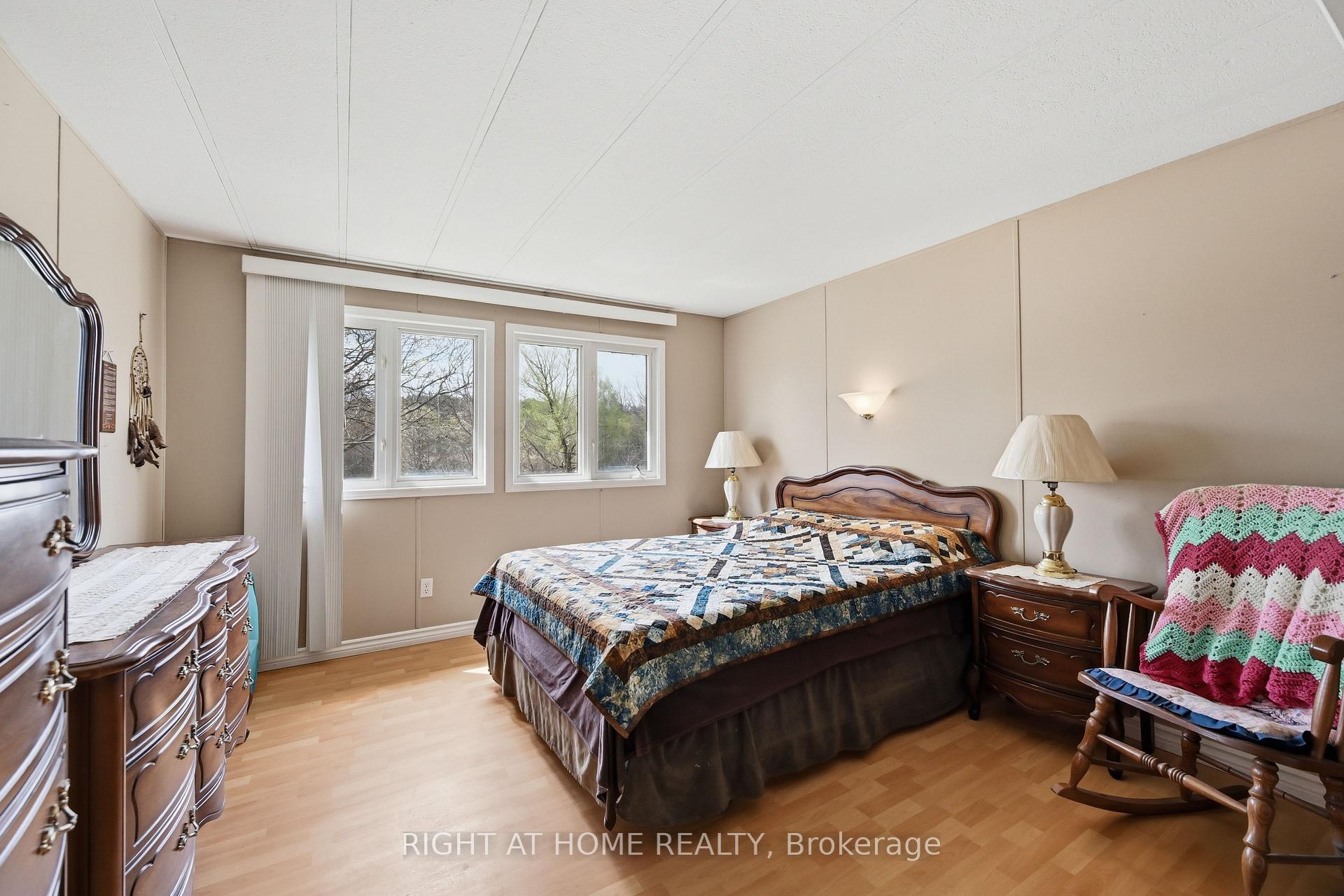 Photo 13 of Unit 131, 1294 8th Concession Road W, Hamilton, Rural Flamborough — HOMEH