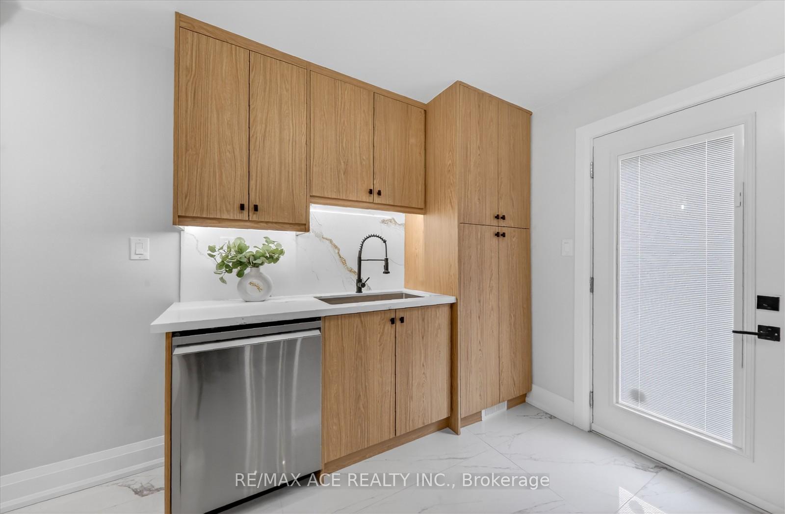 Photo 12 of 38 Pelham Avenue, Toronto, Weston-Pellam Park — HOMEH