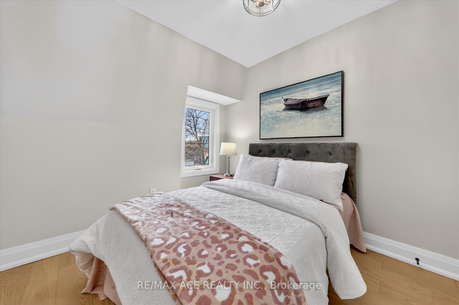 Photo 15 of 38 Pelham Avenue, Toronto, Weston-Pellam Park — HOMEH