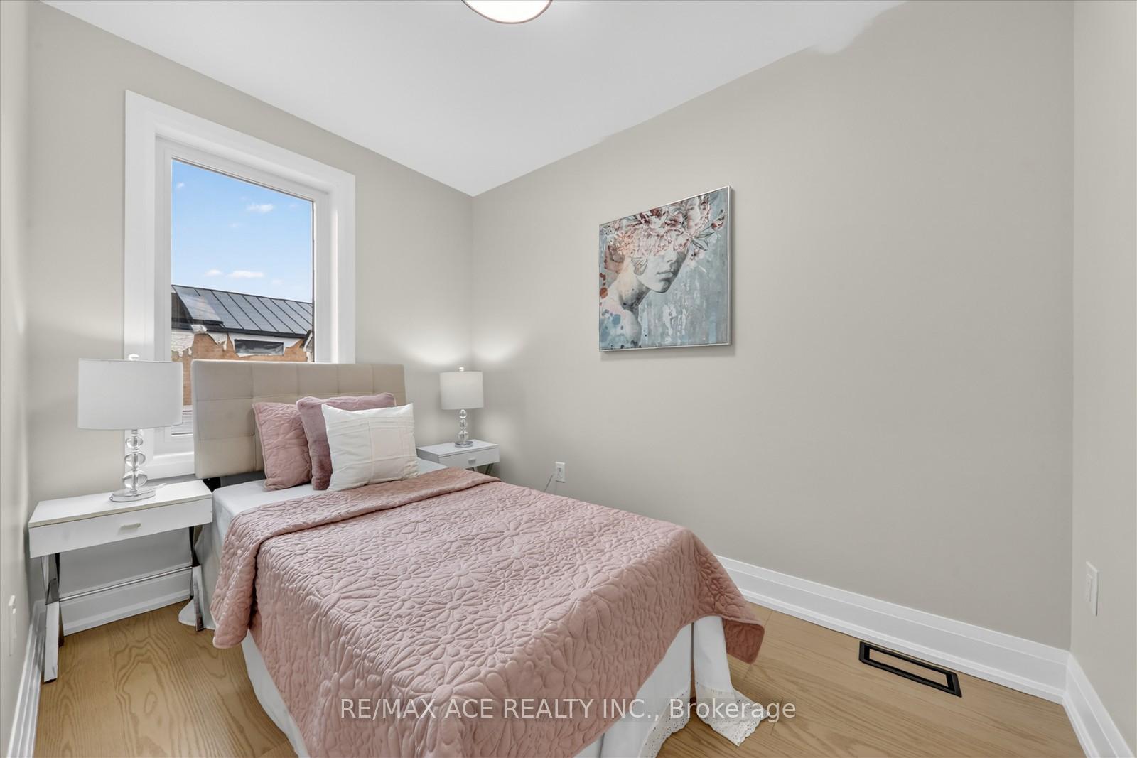 Photo 22 of 38 Pelham Avenue, Toronto, Weston-Pellam Park — HOMEH