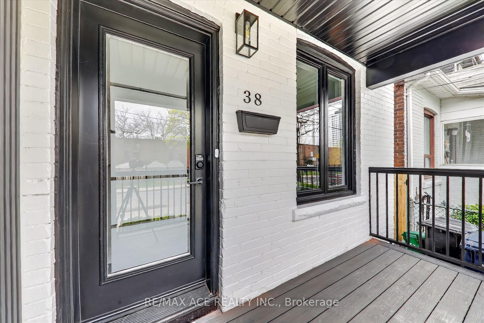 Photo 24 of 38 Pelham Avenue, Toronto, Weston-Pellam Park — HOMEH