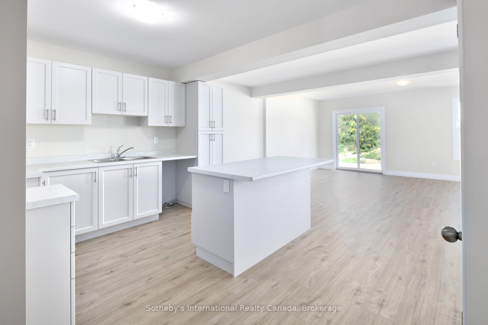 Photo 3 of 83 Markdale Meadows Drive, Grey Highlands — HOMEH