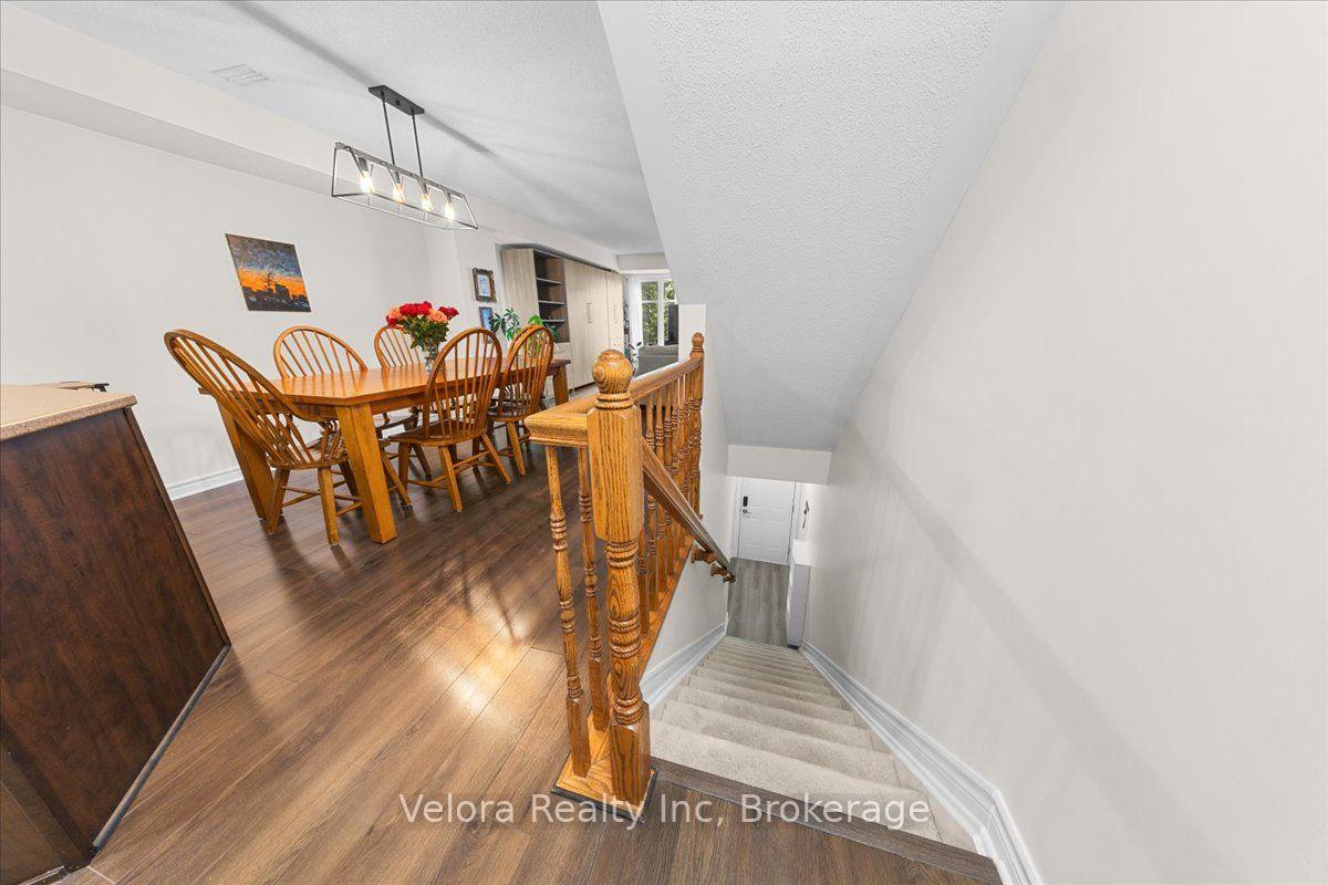 Photo 3 of 583B Chapman Mills Drive, Ottawa, Barrhaven - Strandherd — HOMEH