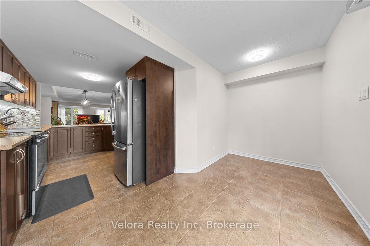 Photo 21 of 583B Chapman Mills Drive, Ottawa, Barrhaven - Strandherd — HOMEH