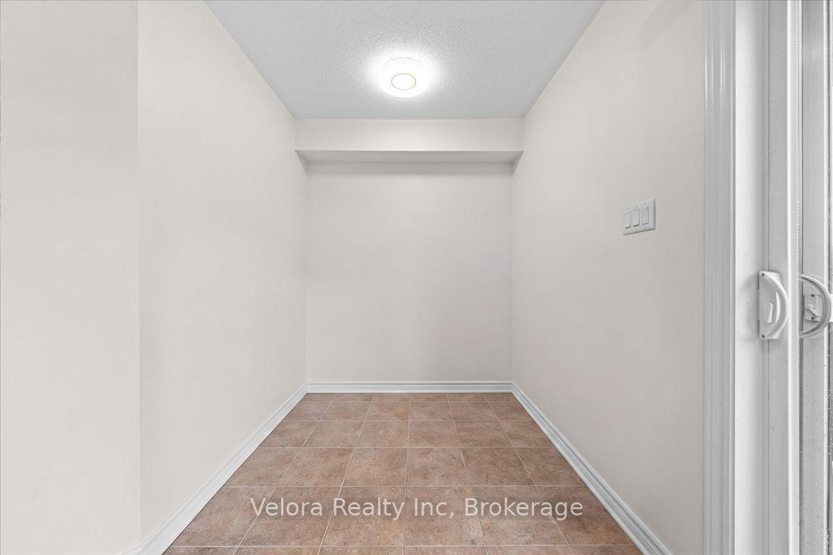 Photo 23 of 583B Chapman Mills Drive, Ottawa, Barrhaven - Strandherd — HOMEH