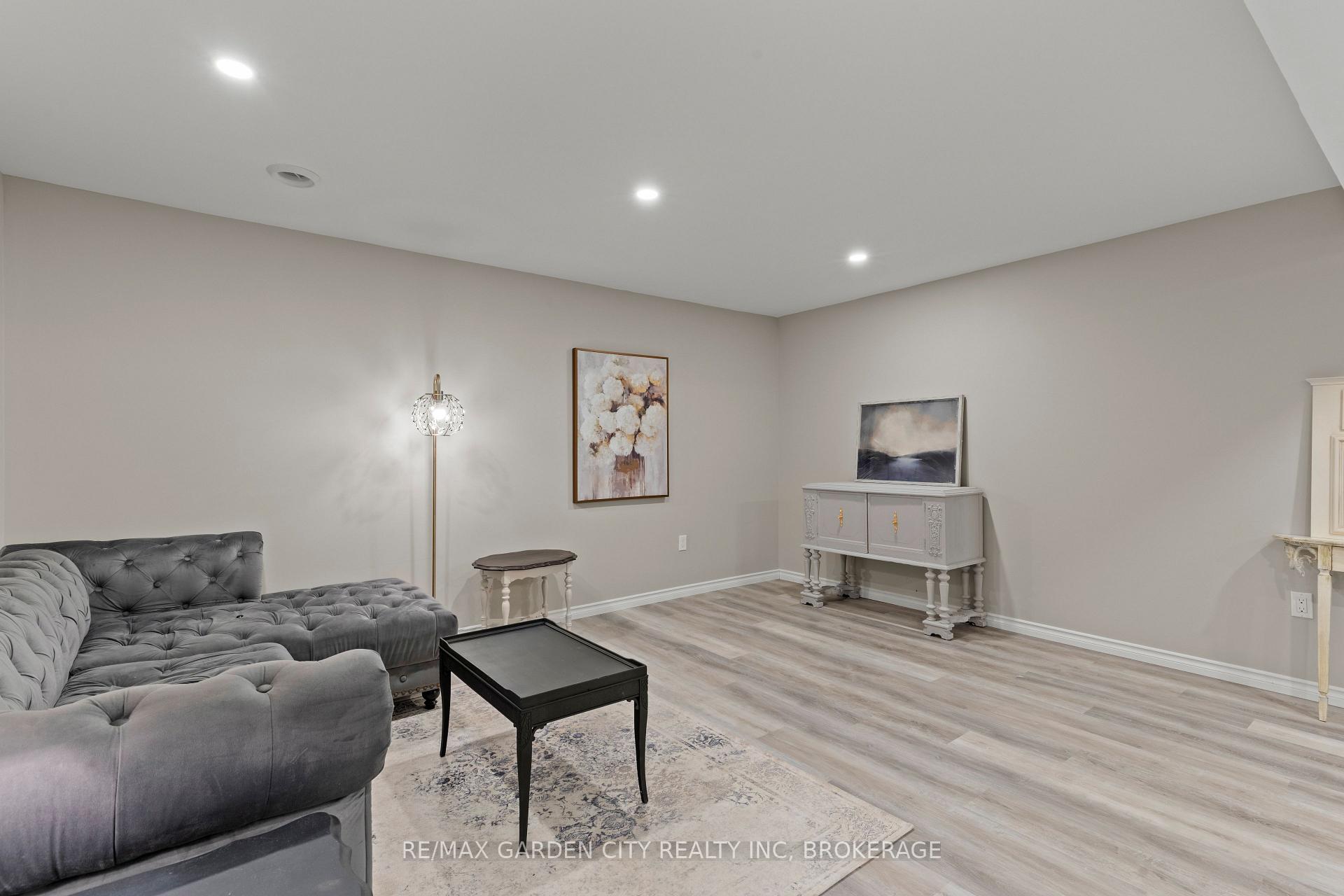 Photo 25 of 55 Kline Crescent, Pelham, Fonthill — HOMEH
