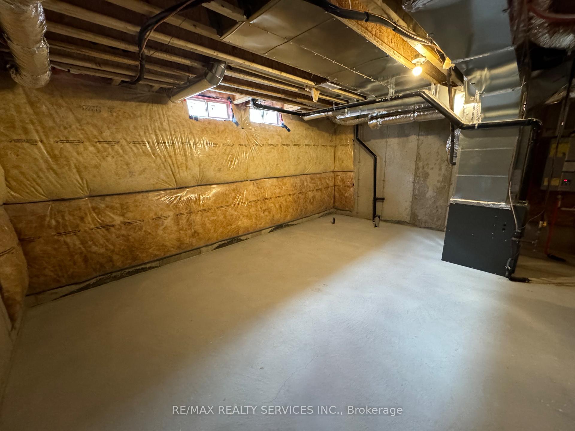 Photo 52 of 202 Tennant Circle, Vaughan, Vellore Village — HOMEH