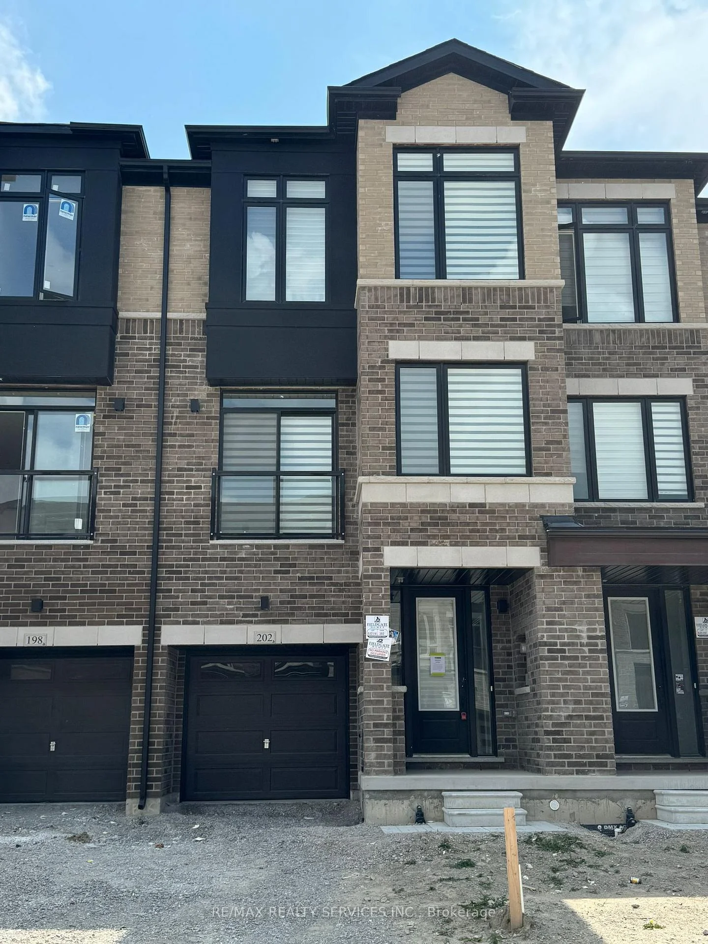 Photo 39 of 202 Tennant Circle, Vaughan, Vellore Village — HOMEH