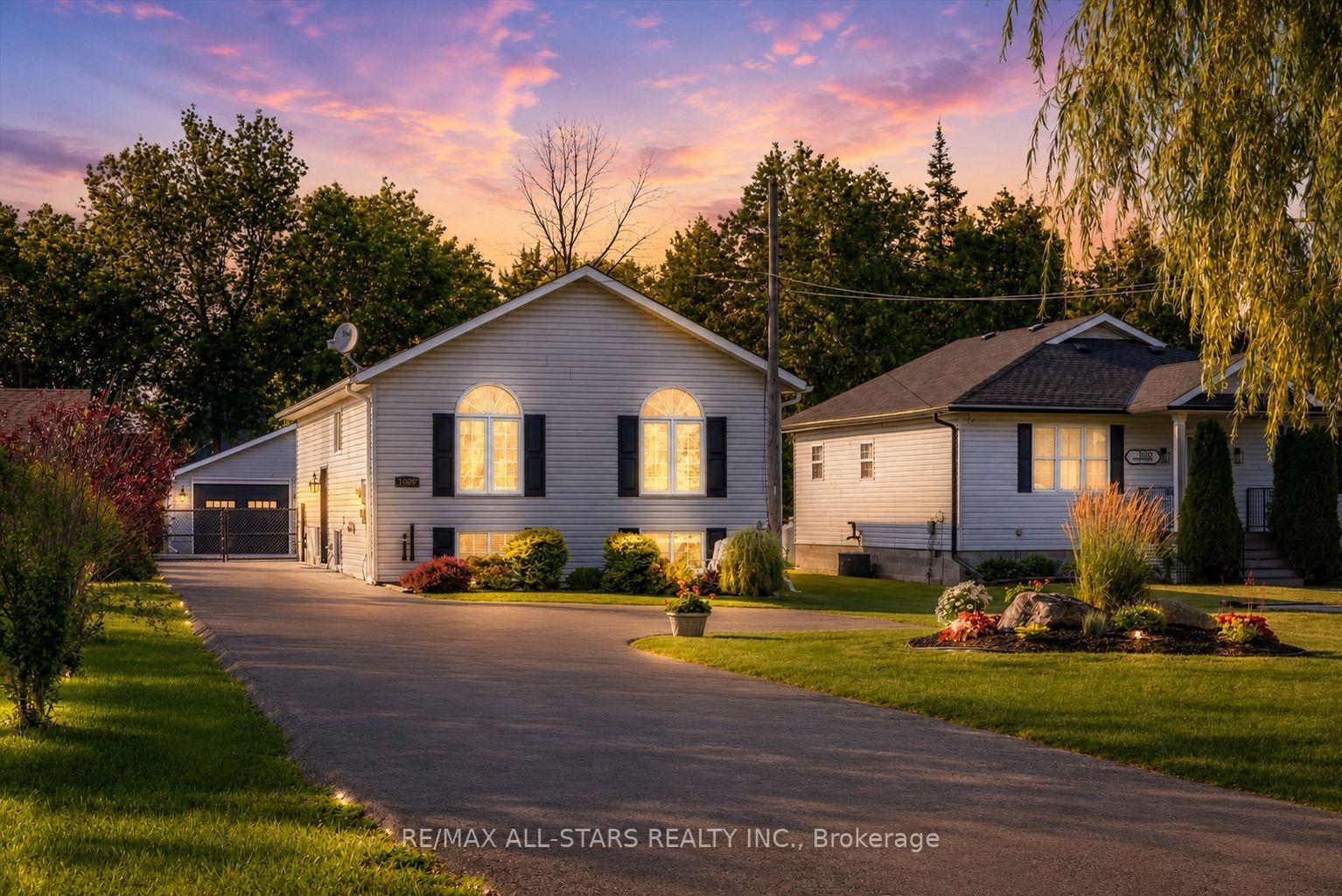 Photo 3 of 1008 Metro Road N, Georgina, Historic Lakeshore Communities — HOMEH