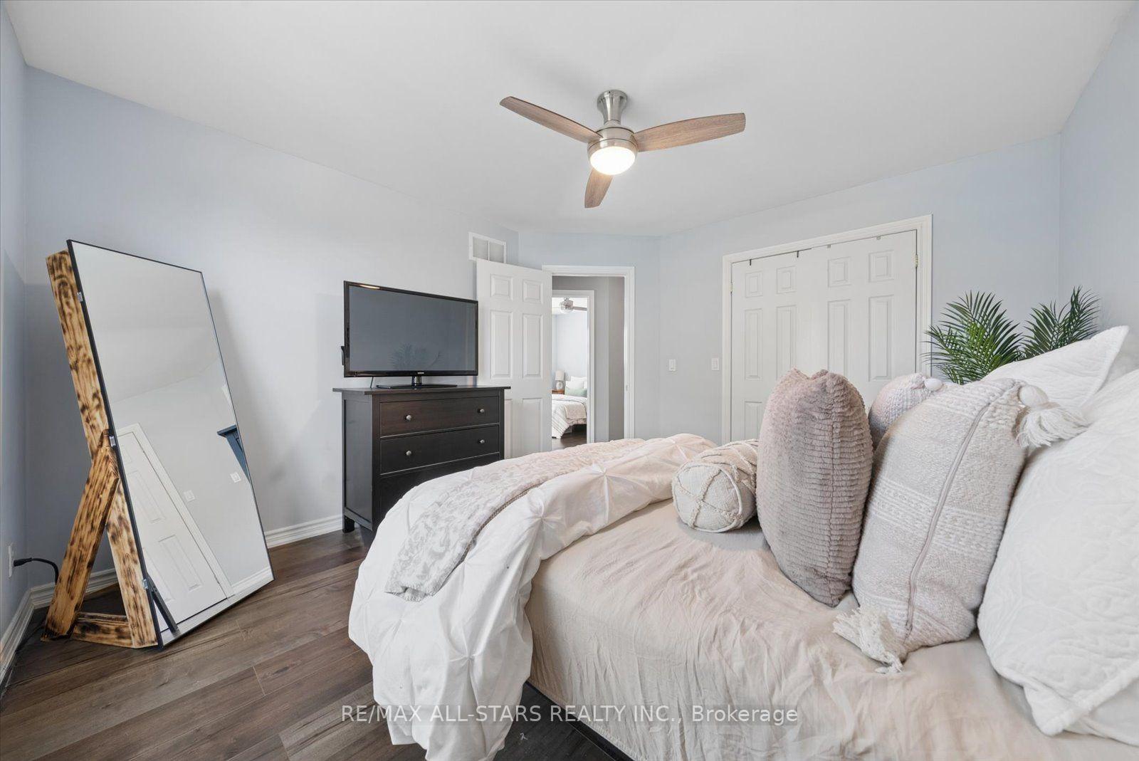 Photo 17 of 1008 Metro Road N, Georgina, Historic Lakeshore Communities — HOMEH