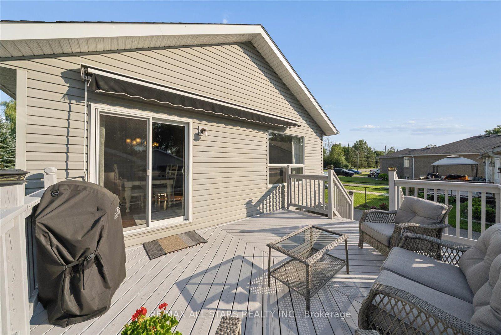 Photo 40 of 1008 Metro Road N, Georgina, Historic Lakeshore Communities — HOMEH