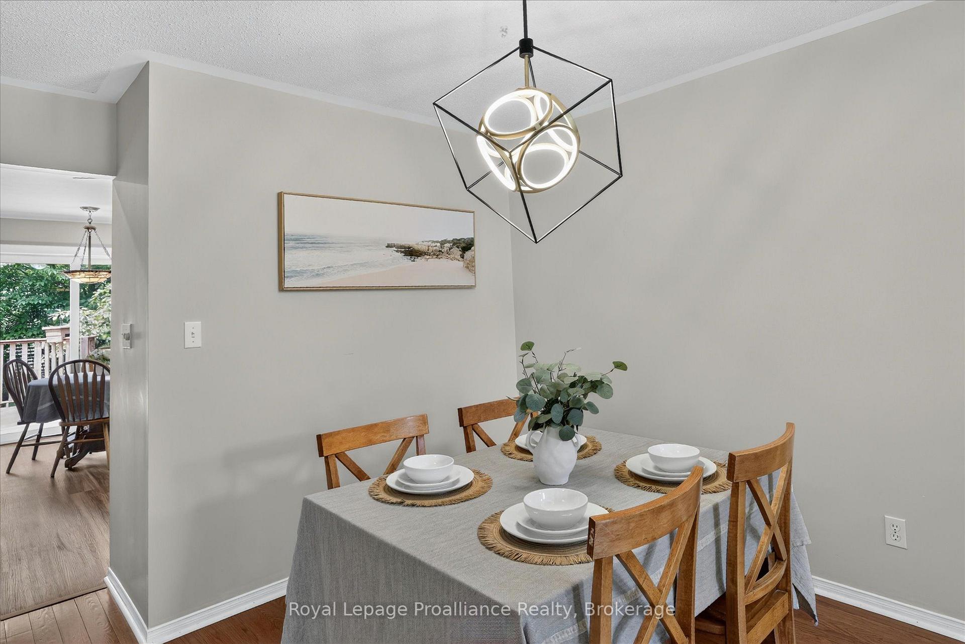 Photo 12 of 1423 Glenforest Crescent, Peterborough, Monaghan Ward 2 — HOMEH