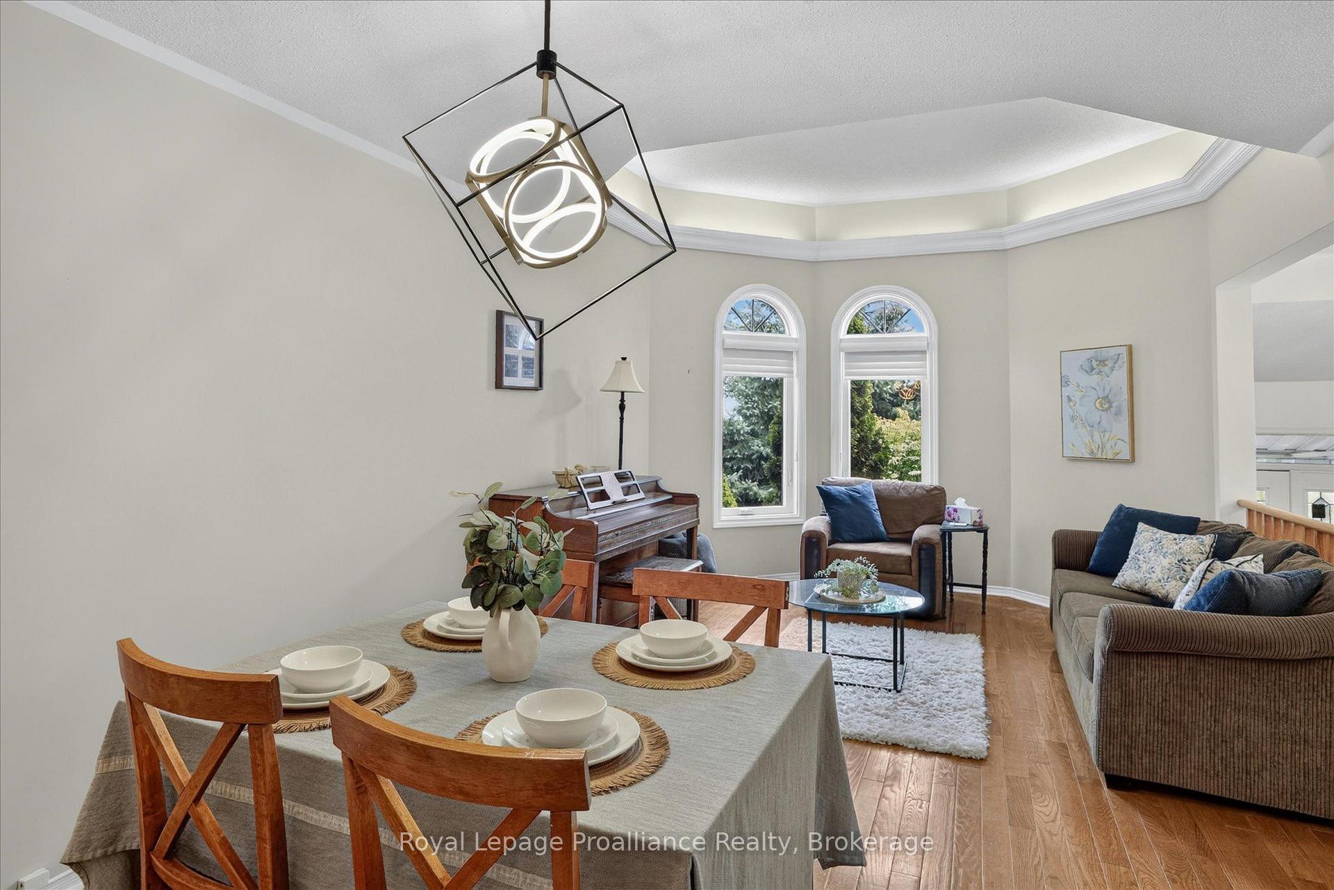 Photo 13 of 1423 Glenforest Crescent, Peterborough, Monaghan Ward 2 — HOMEH