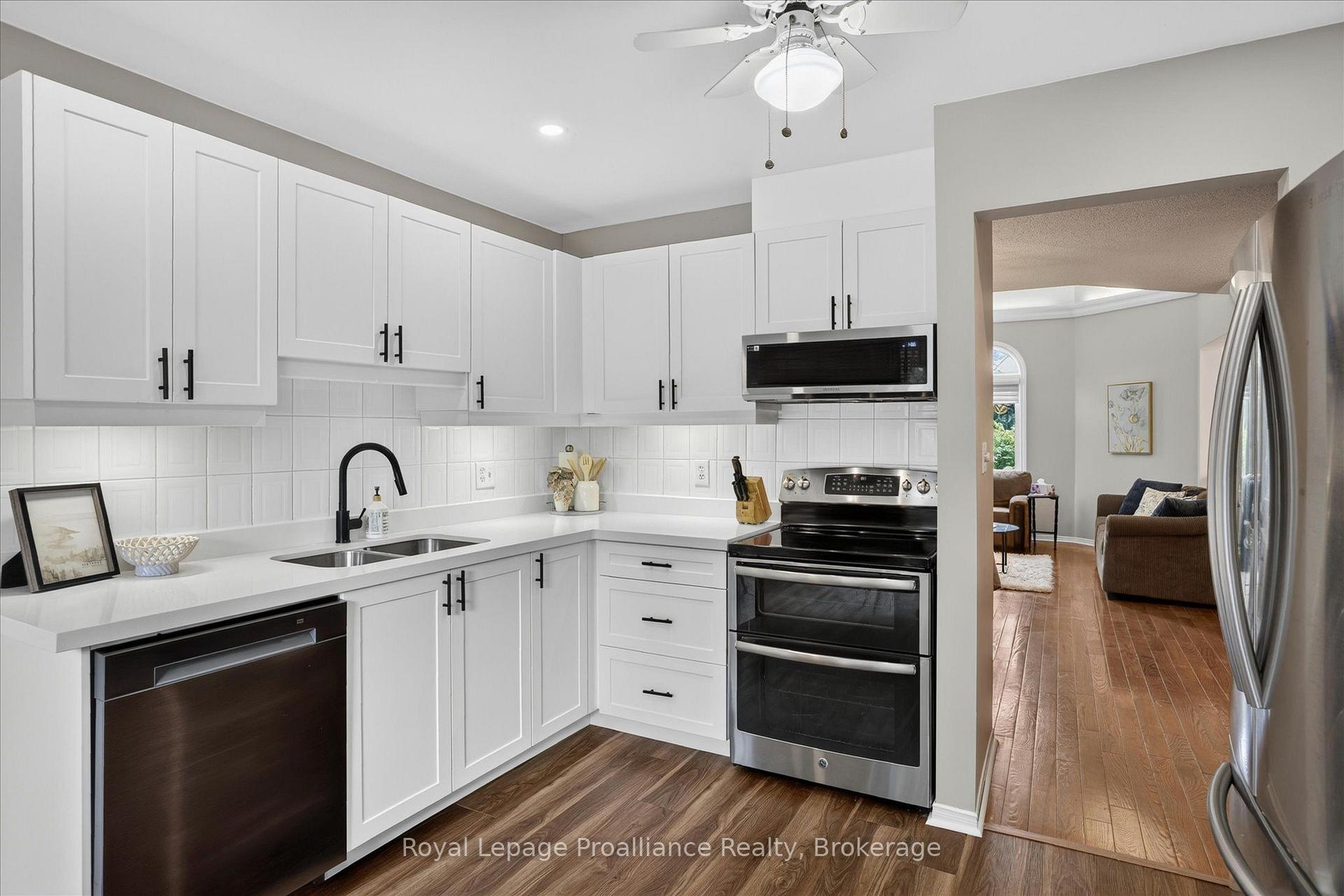 Photo 15 of 1423 Glenforest Crescent, Peterborough, Monaghan Ward 2 — HOMEH