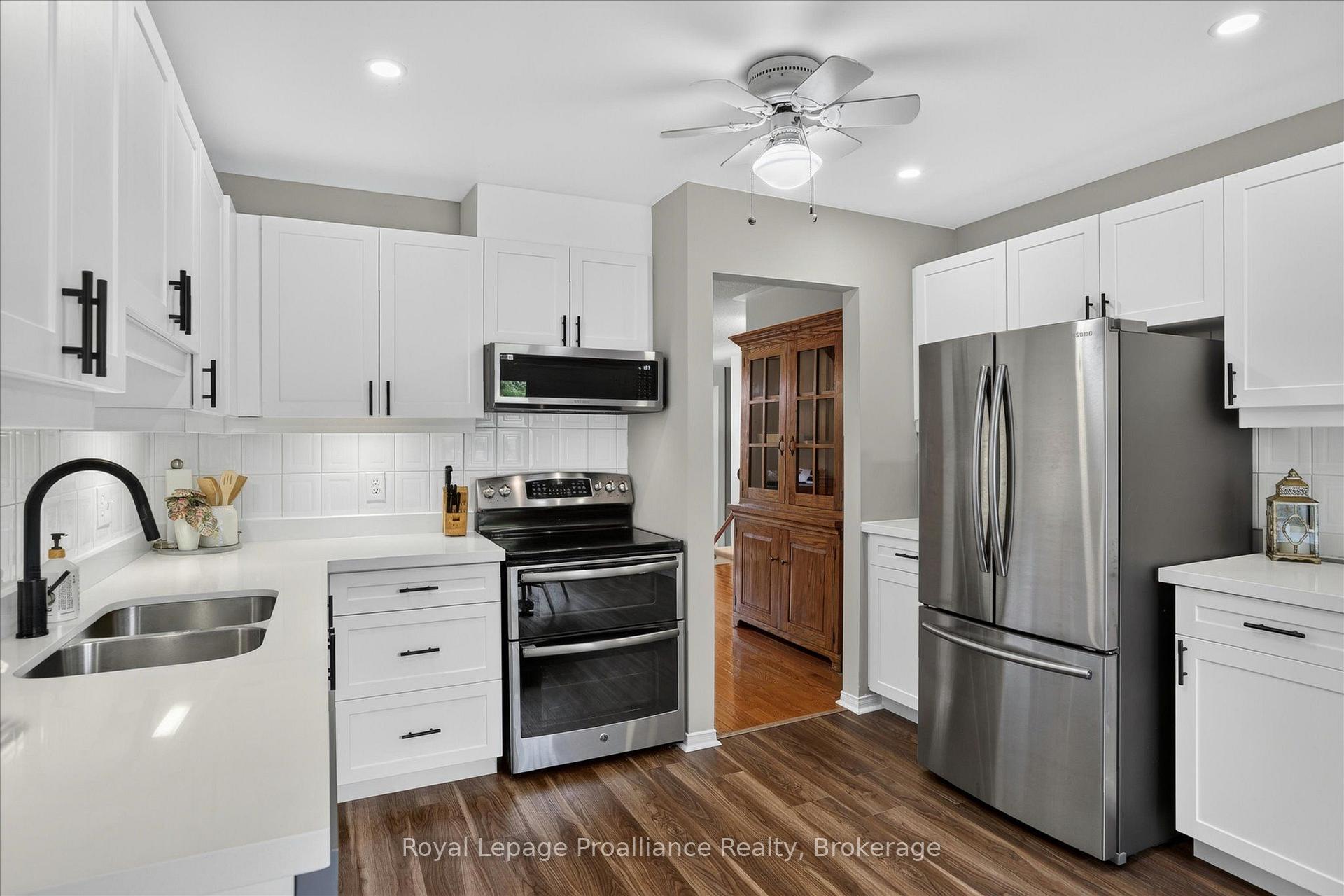Photo 16 of 1423 Glenforest Crescent, Peterborough, Monaghan Ward 2 — HOMEH