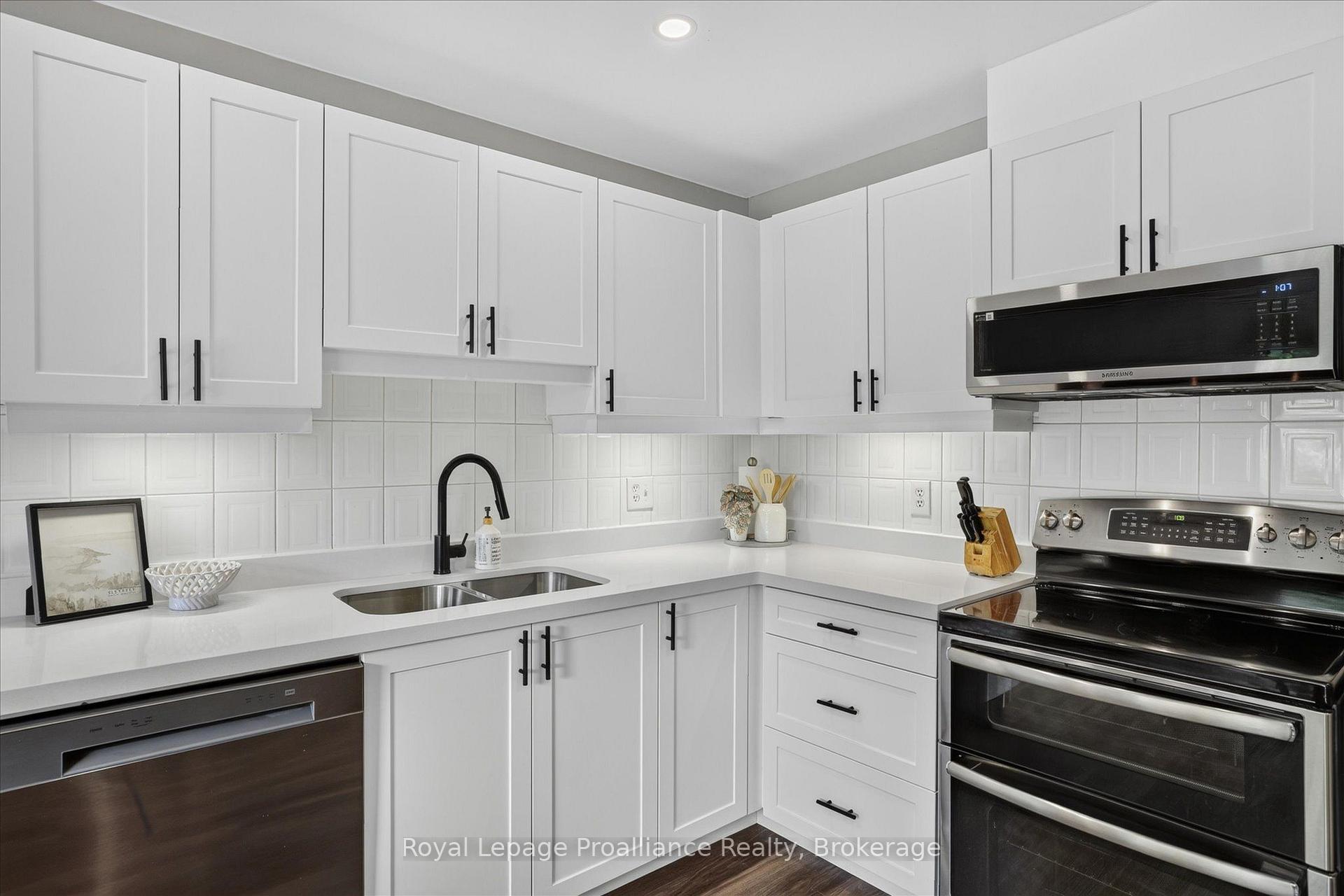 Photo 18 of 1423 Glenforest Crescent, Peterborough, Monaghan Ward 2 — HOMEH