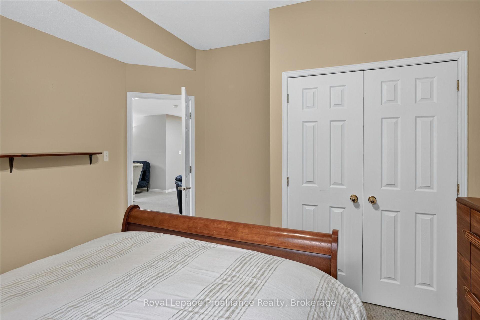 Photo 39 of 1423 Glenforest Crescent, Peterborough, Monaghan Ward 2 — HOMEH