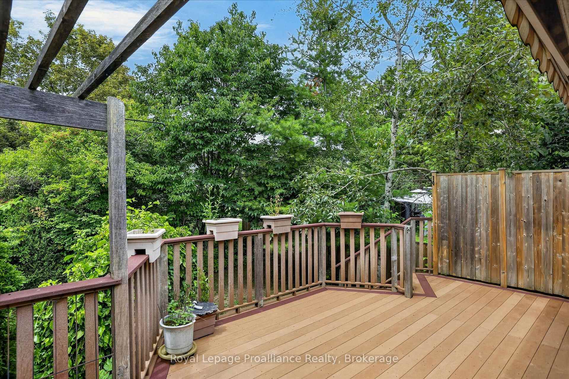 Photo 48 of 1423 Glenforest Crescent, Peterborough, Monaghan Ward 2 — HOMEH