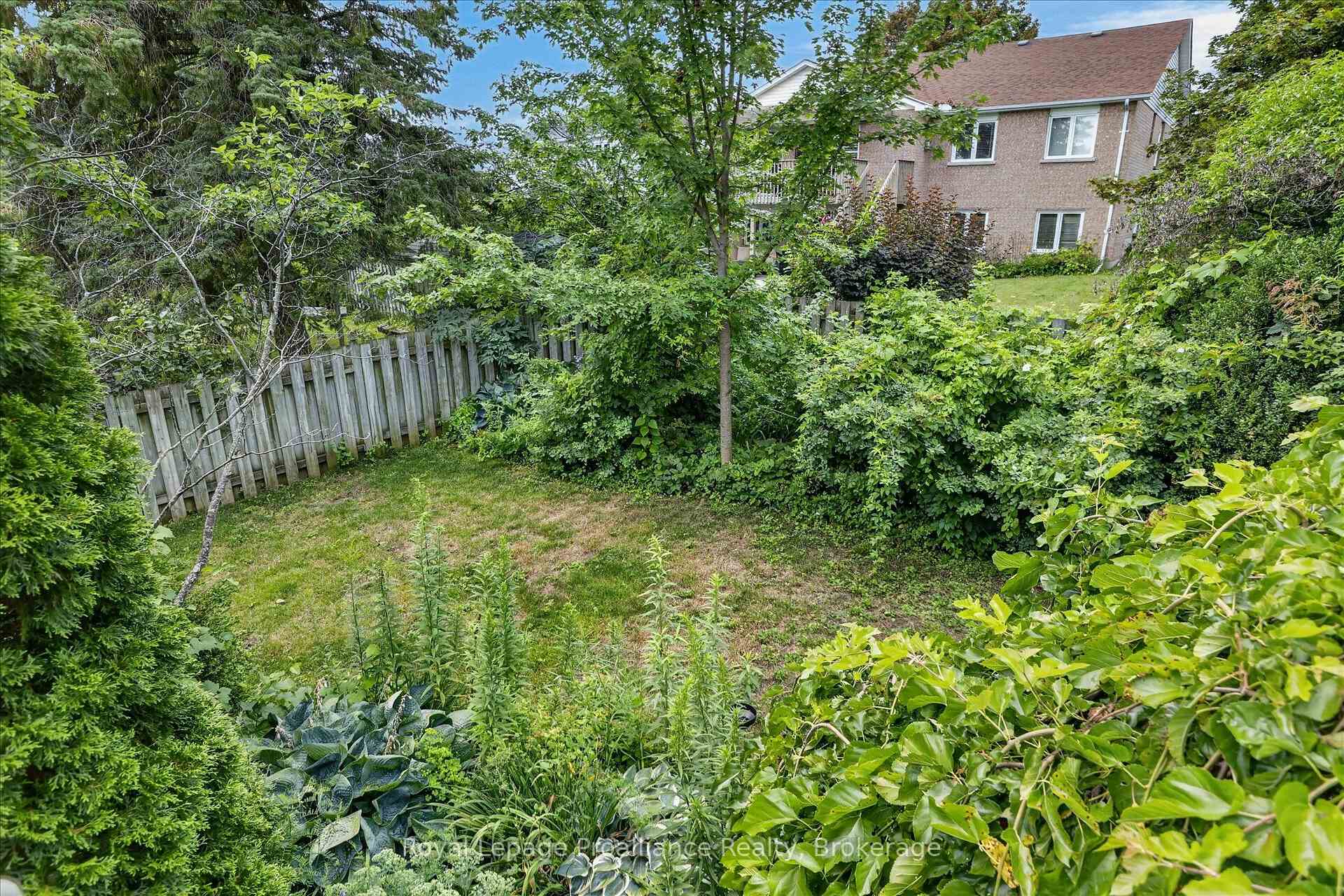 Photo 49 of 1423 Glenforest Crescent, Peterborough, Monaghan Ward 2 — HOMEH
