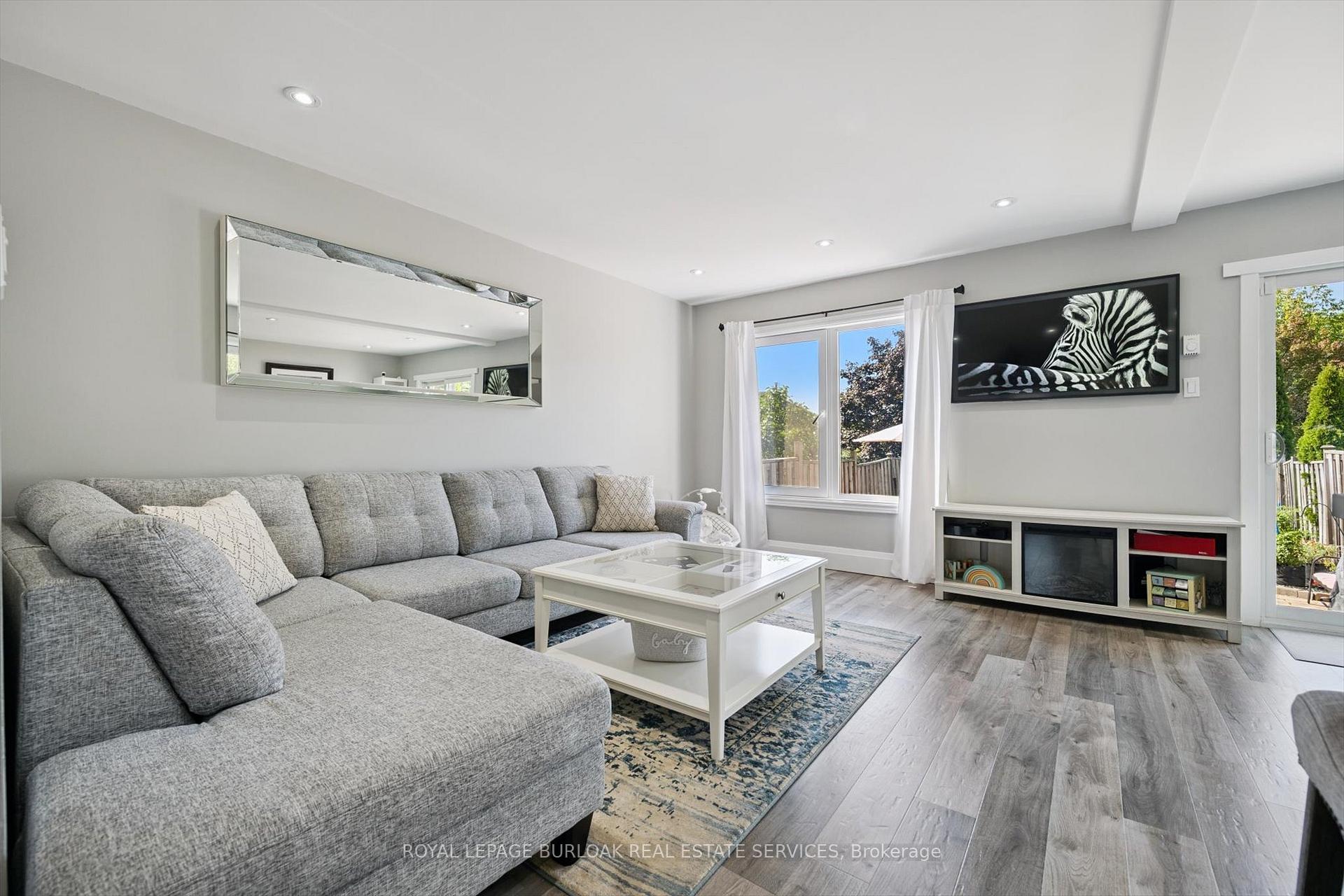 Photo 8 of 2152 Pelee Boulevard, Oakville, River Oaks — HOMEH