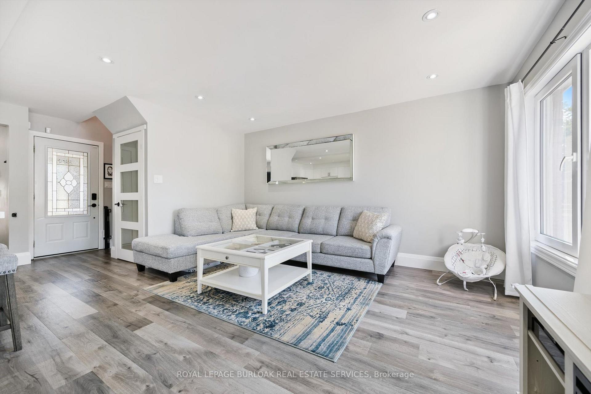 Photo 9 of 2152 Pelee Boulevard, Oakville, River Oaks — HOMEH