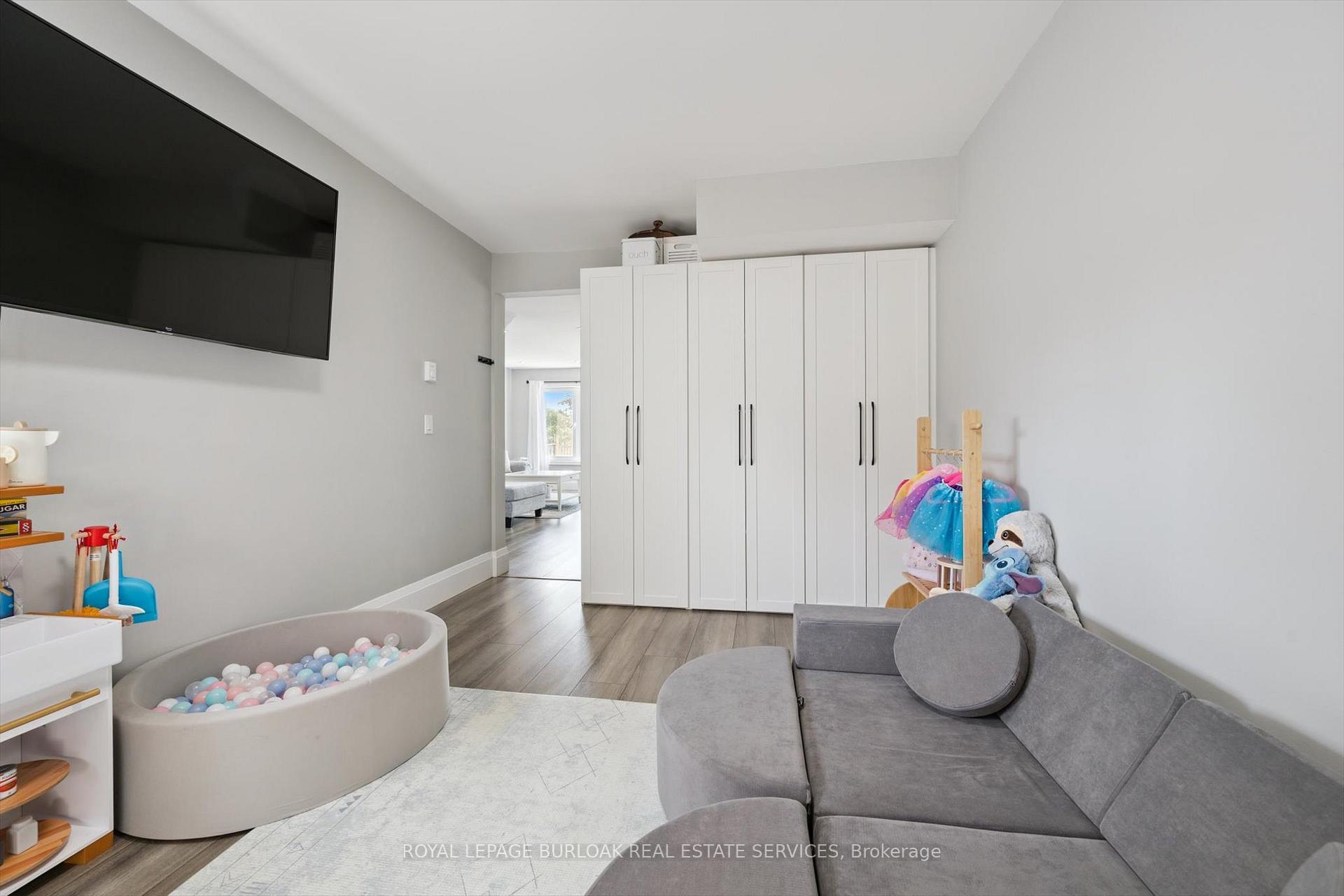 Photo 18 of 2152 Pelee Boulevard, Oakville, River Oaks — HOMEH
