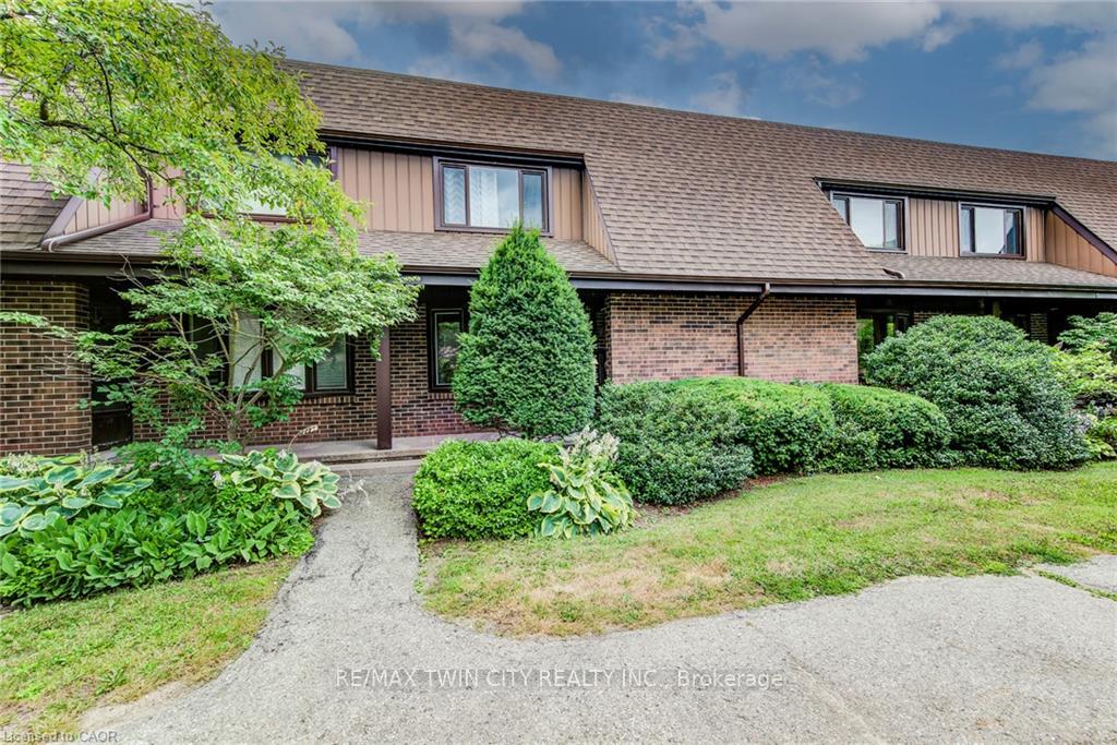 Photo 1 of Unit 15, 285 Sandowne Drive, Waterloo, Huron Park — HOMEH