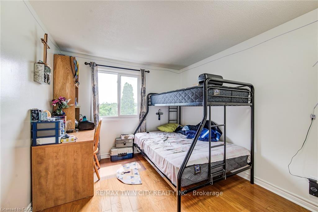 Photo 15 of Unit 15, 285 Sandowne Drive, Waterloo, Huron Park — HOMEH